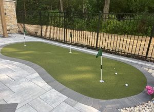 Big Moss Commander Putting Turf : Bulk Surface for Install - UPS Shipping Sizes